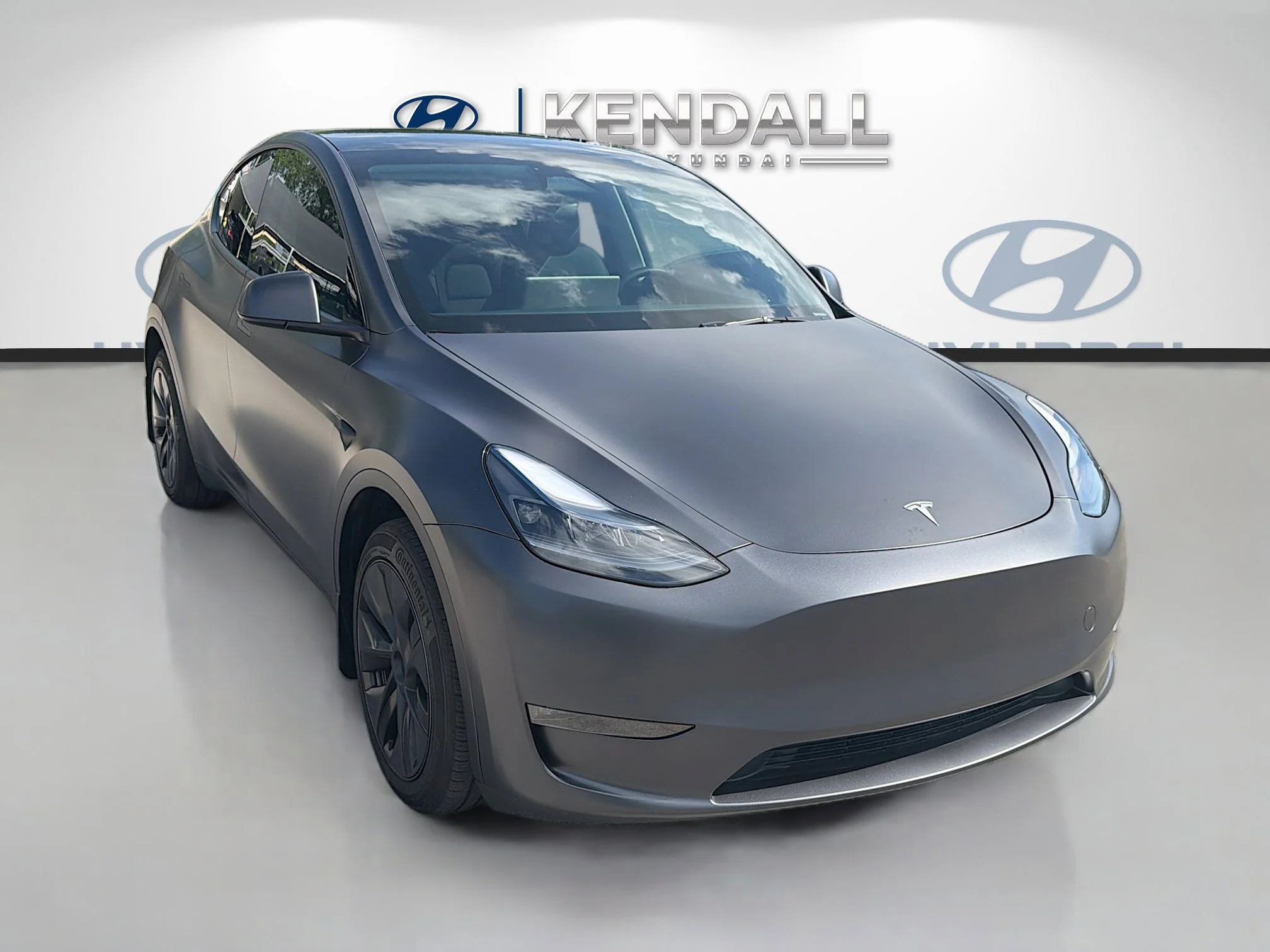 2025 Tesla Model Y Long Range Dual Motor All-Wheel Drive's photo