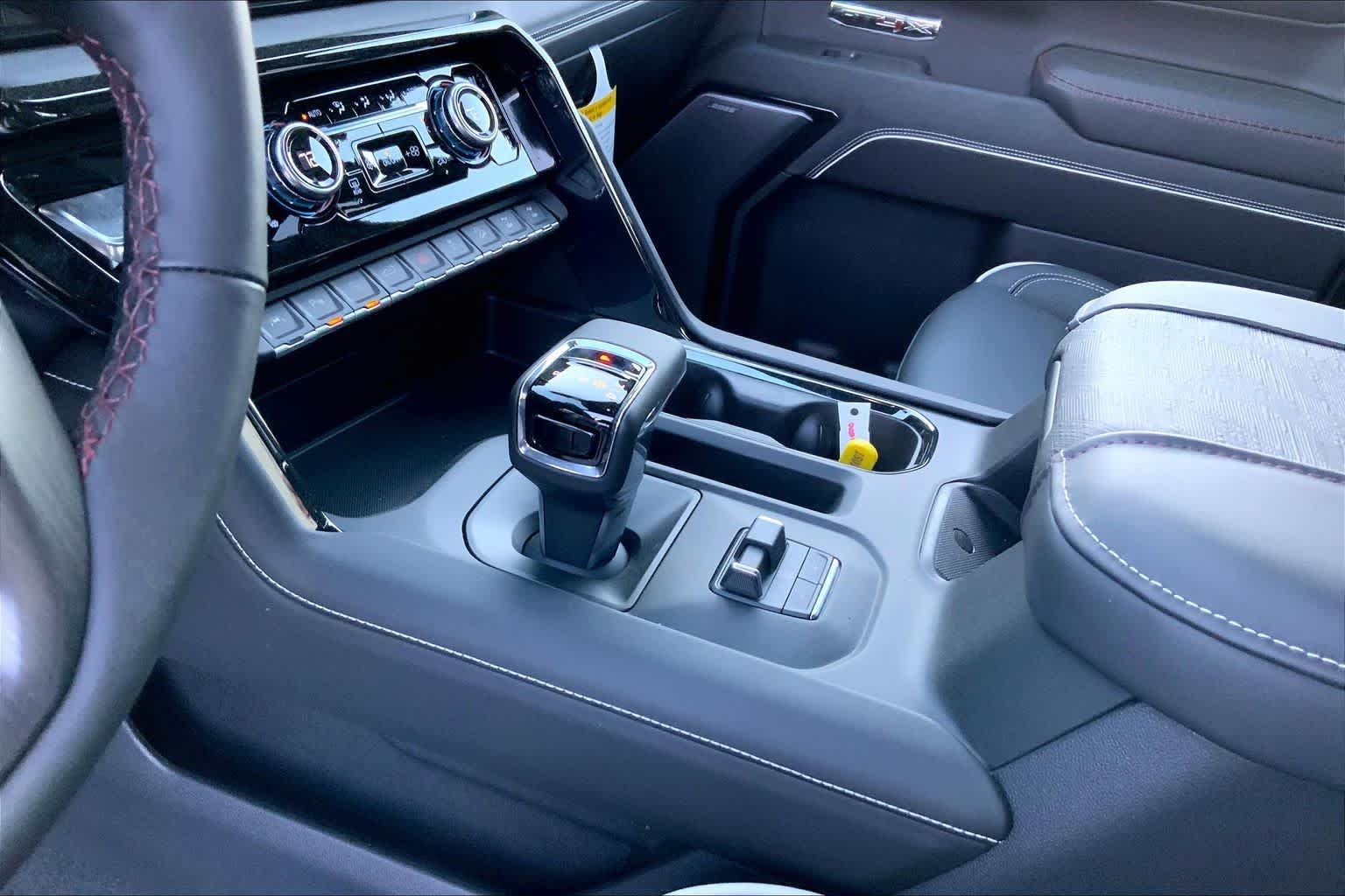 2026 GMC Sierra 1500 AT4X - Photo 6