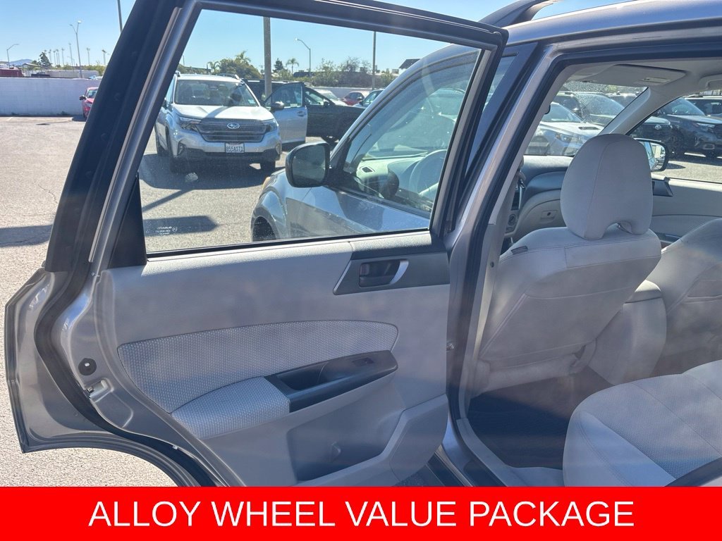 Used 2011 Silver Subaru 2.5X image 19
