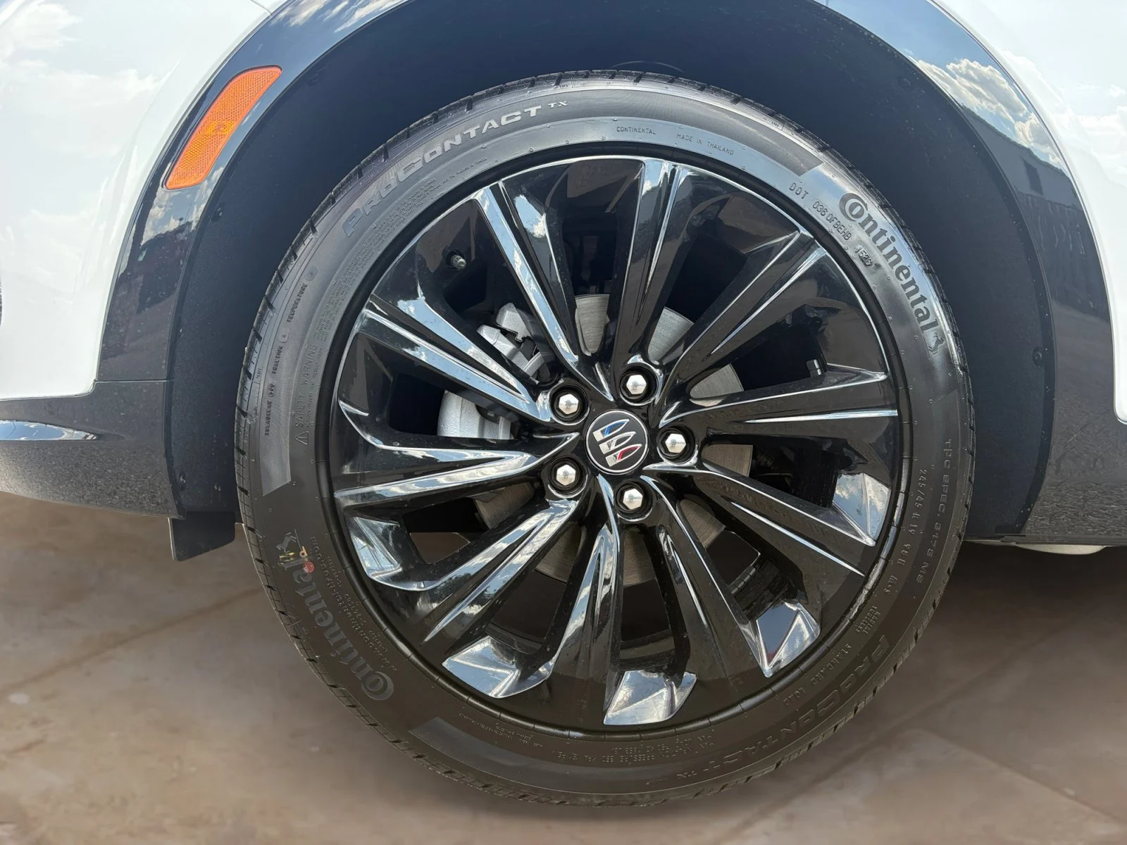 New 2026 Summit White Buick Sport Touring image 31