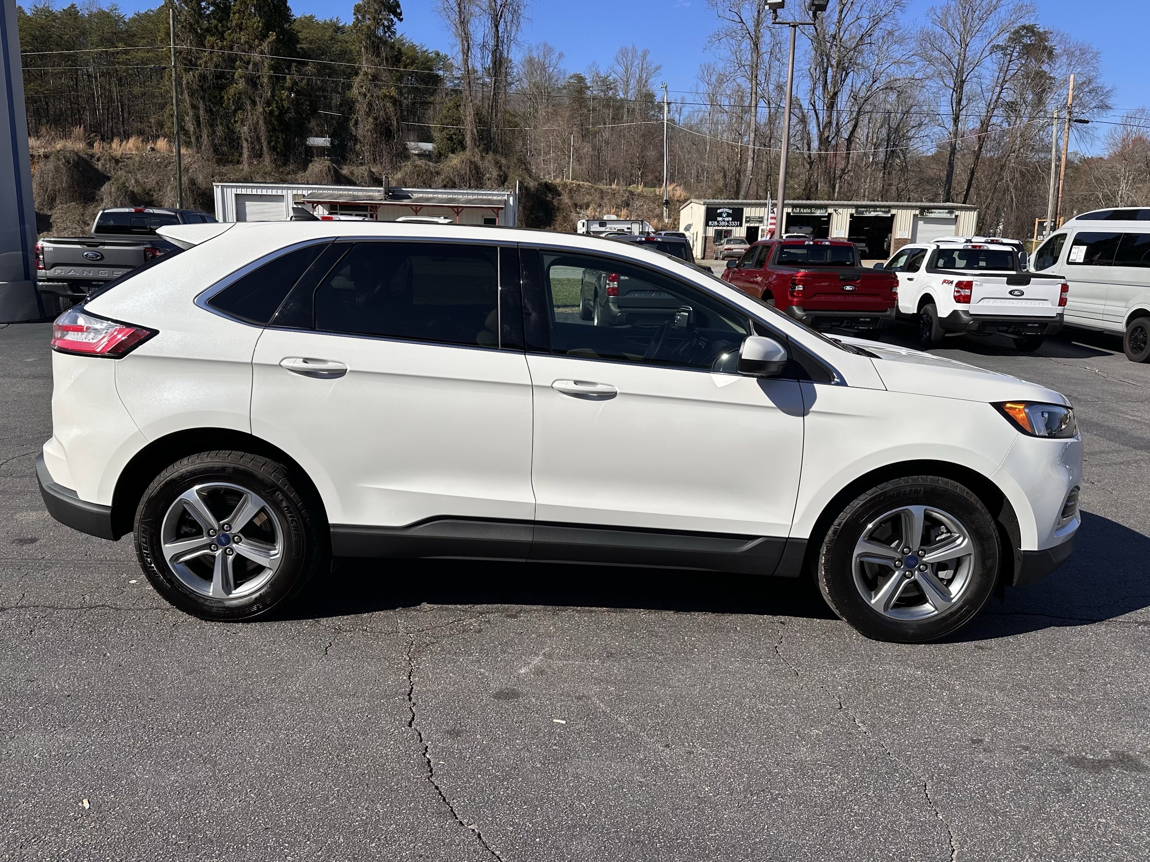 Certified Used 2022 Star White Metallic Tri-Coat Ford SEL image 5