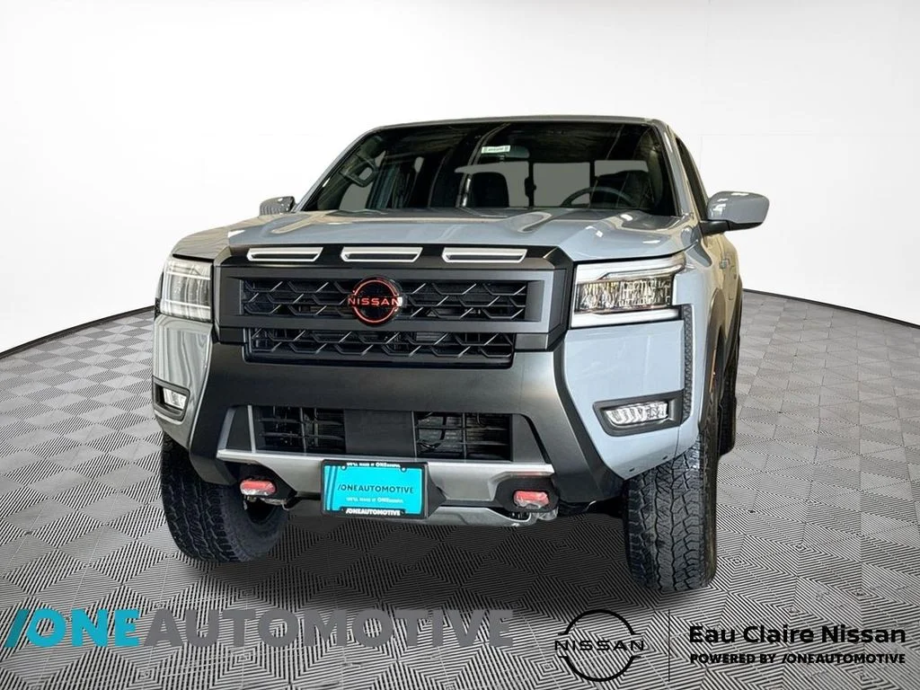 2025 Nissan Frontier PRO-4X Crew Cab 4X4 LWB's photo