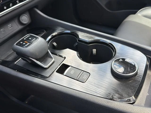 Used 2022 Blue Nissan SV image 23