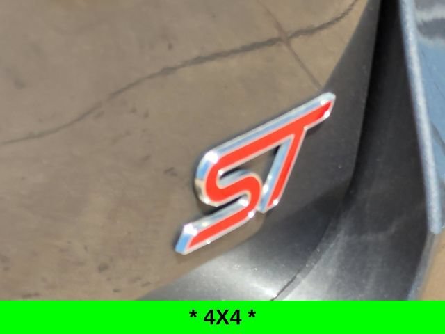 Used 2023  Ford ST image 9