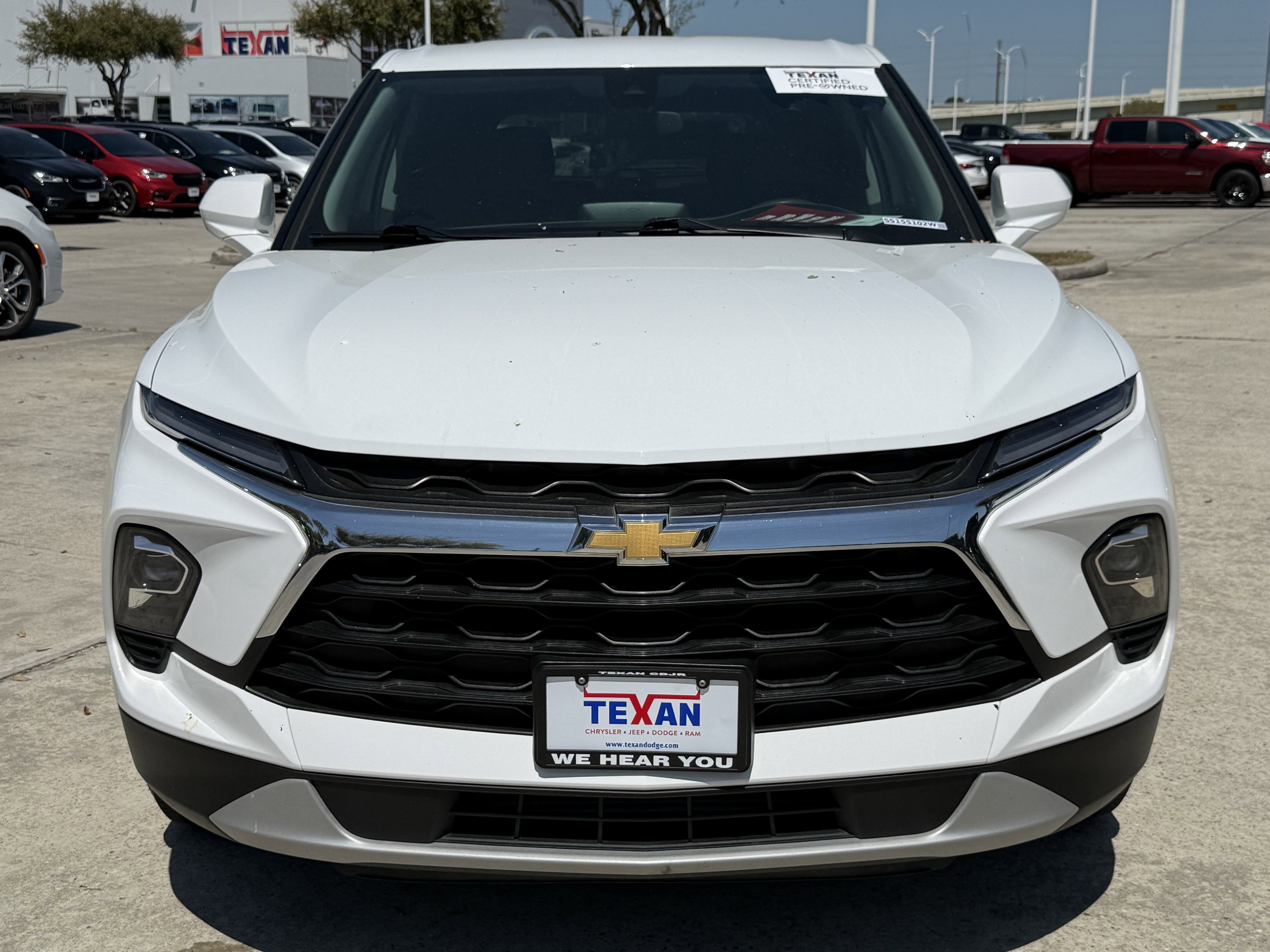 Used 2025 Summit White Chevrolet LT image 9