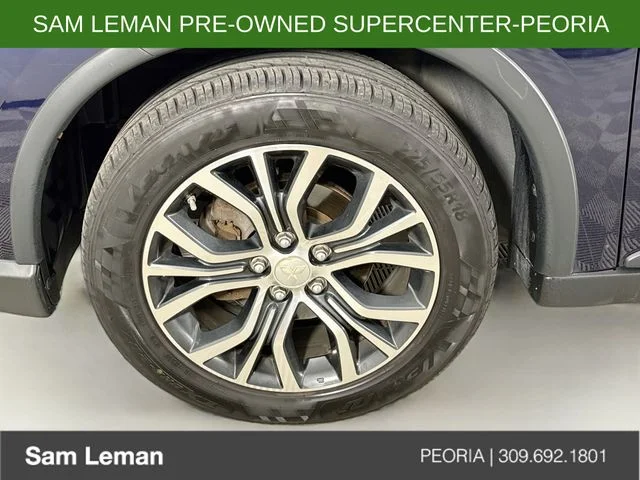 Used 2016  Mitsubishi  image 27