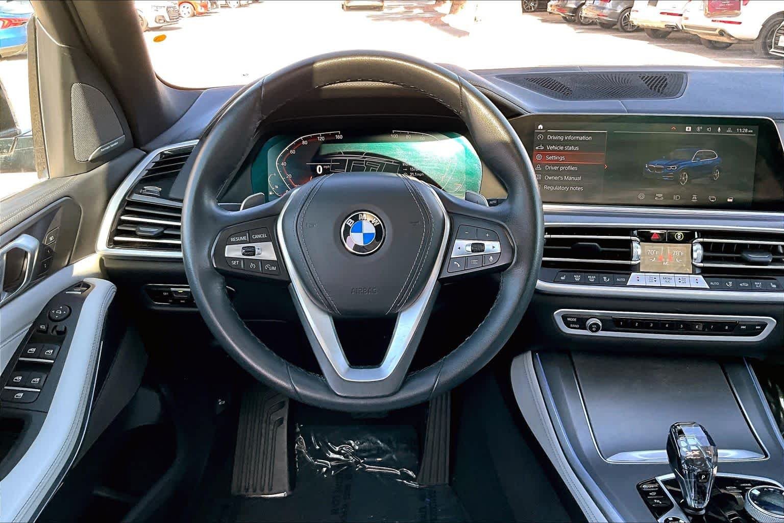 Used 2023 Phytonic Blue Metallic BMW sDrive40i image 5