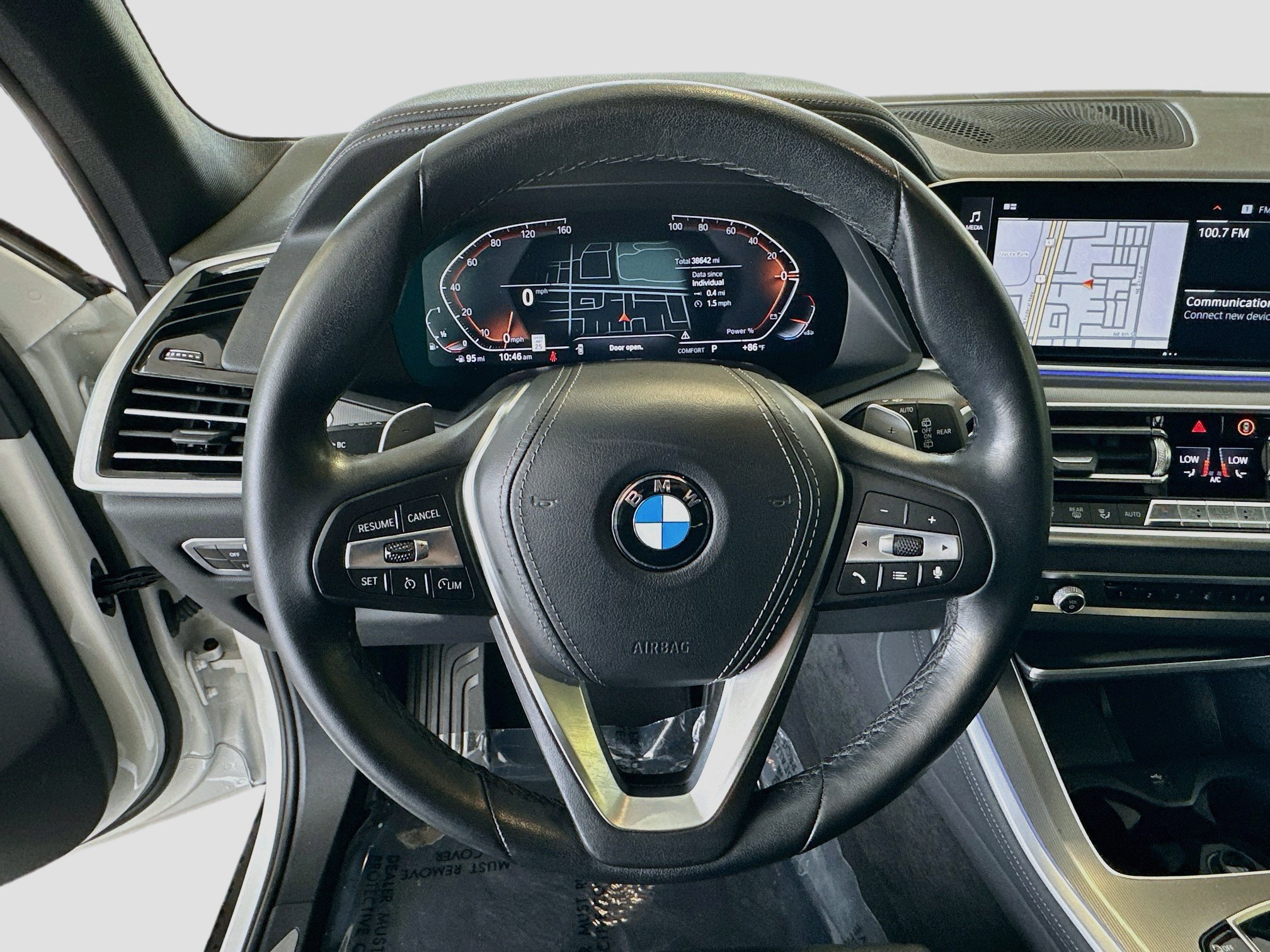 Used 2022 Mineral White Metallic BMW sDrive40i image 10
