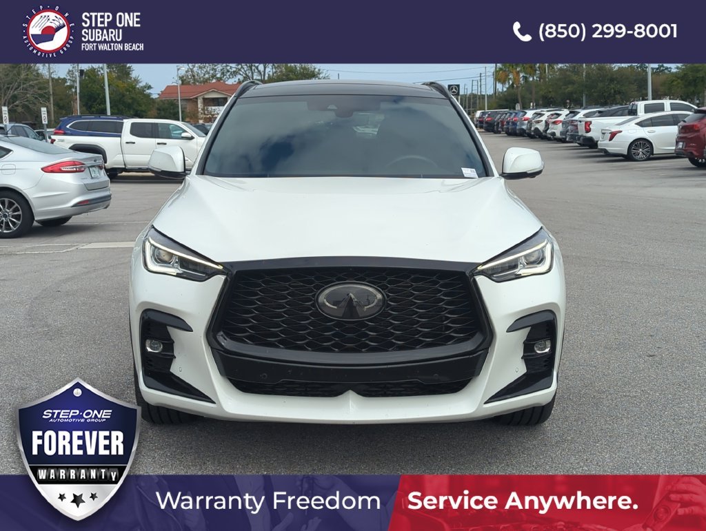 Used 2023 White INFINITI SPORT image 10