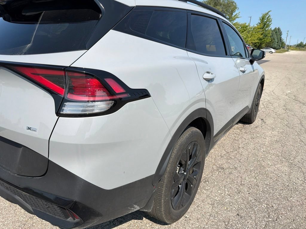 Used 2025 Wolf Gray Kia X-Line image 8
