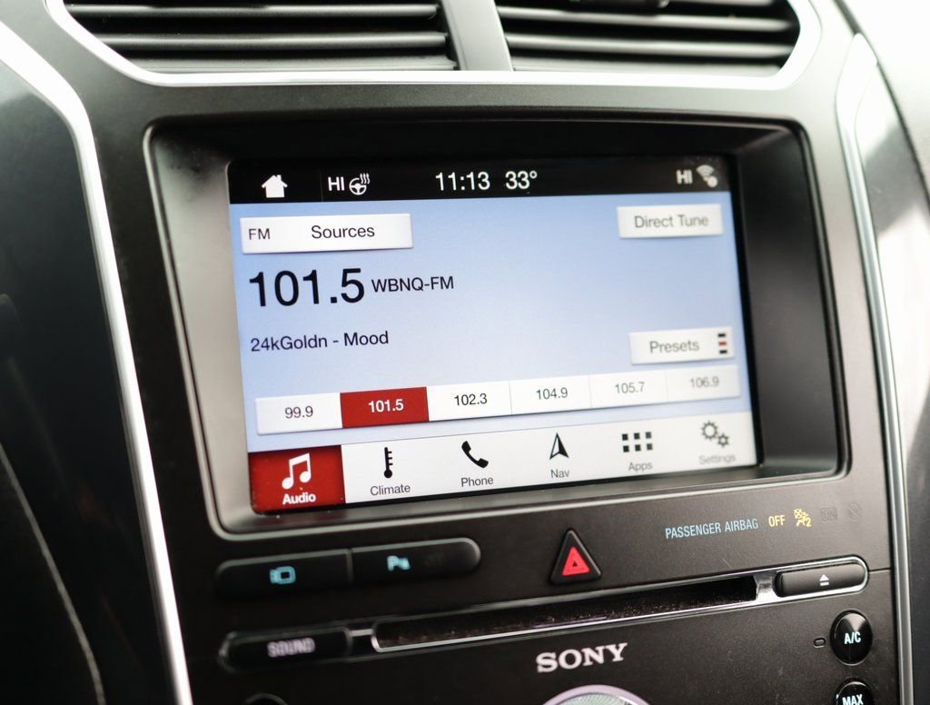 Used 2018 Silver Ford Limited image 12