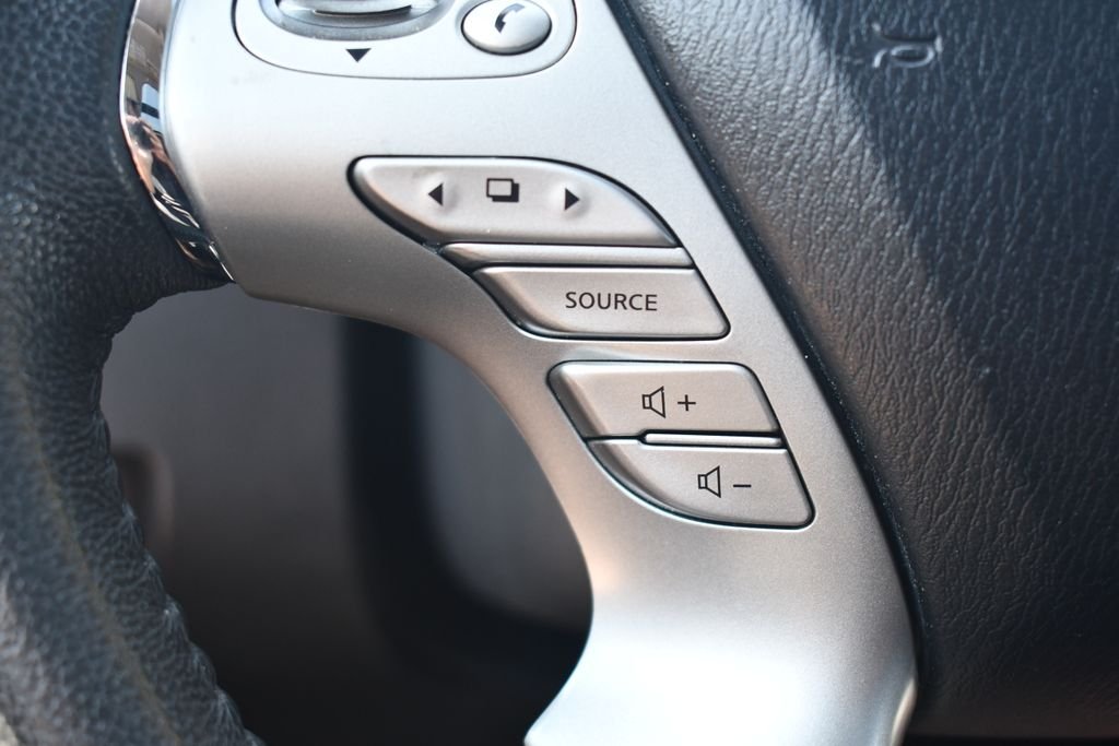 Used 2016 Magnetic Black Nissan SL image 24