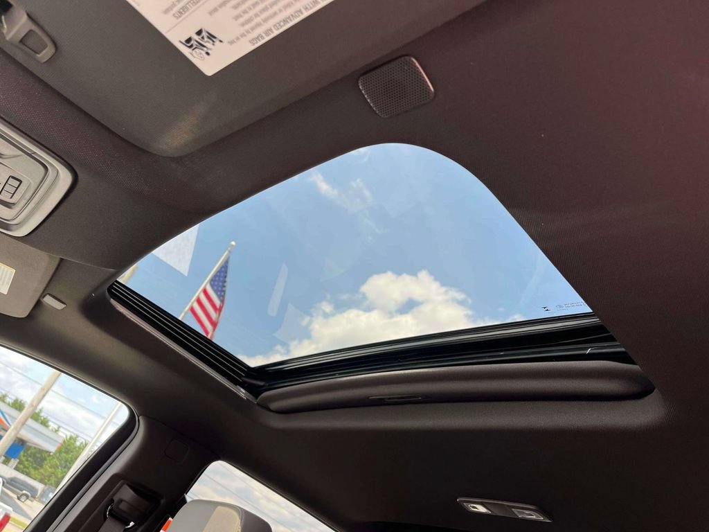 2026 GMC Sierra 1500 SLT - Photo 31