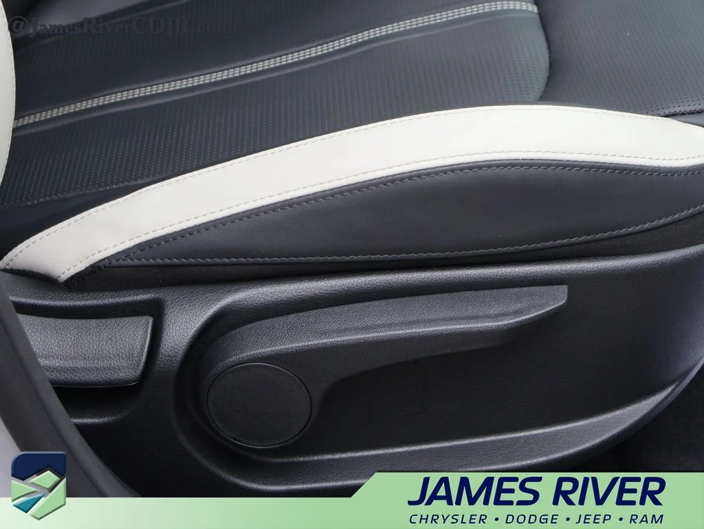 Used 2025 Gray Kia GT-Line image 10