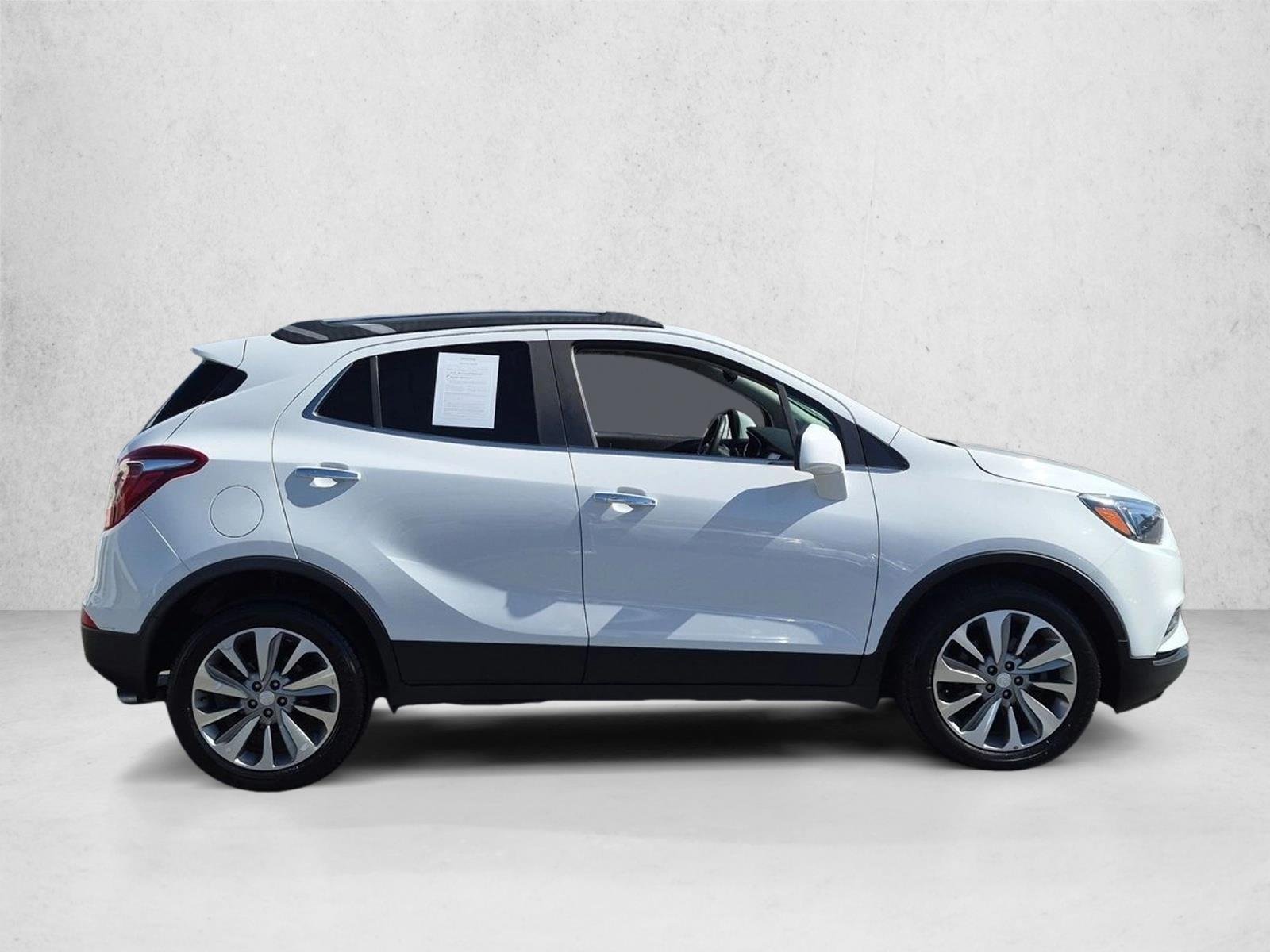 Used 2020 Summit White Buick Preferred image 4