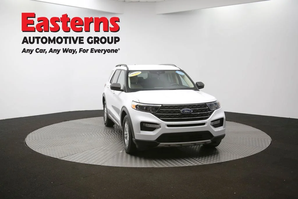 Used 2023 White Ford XLT image 49
