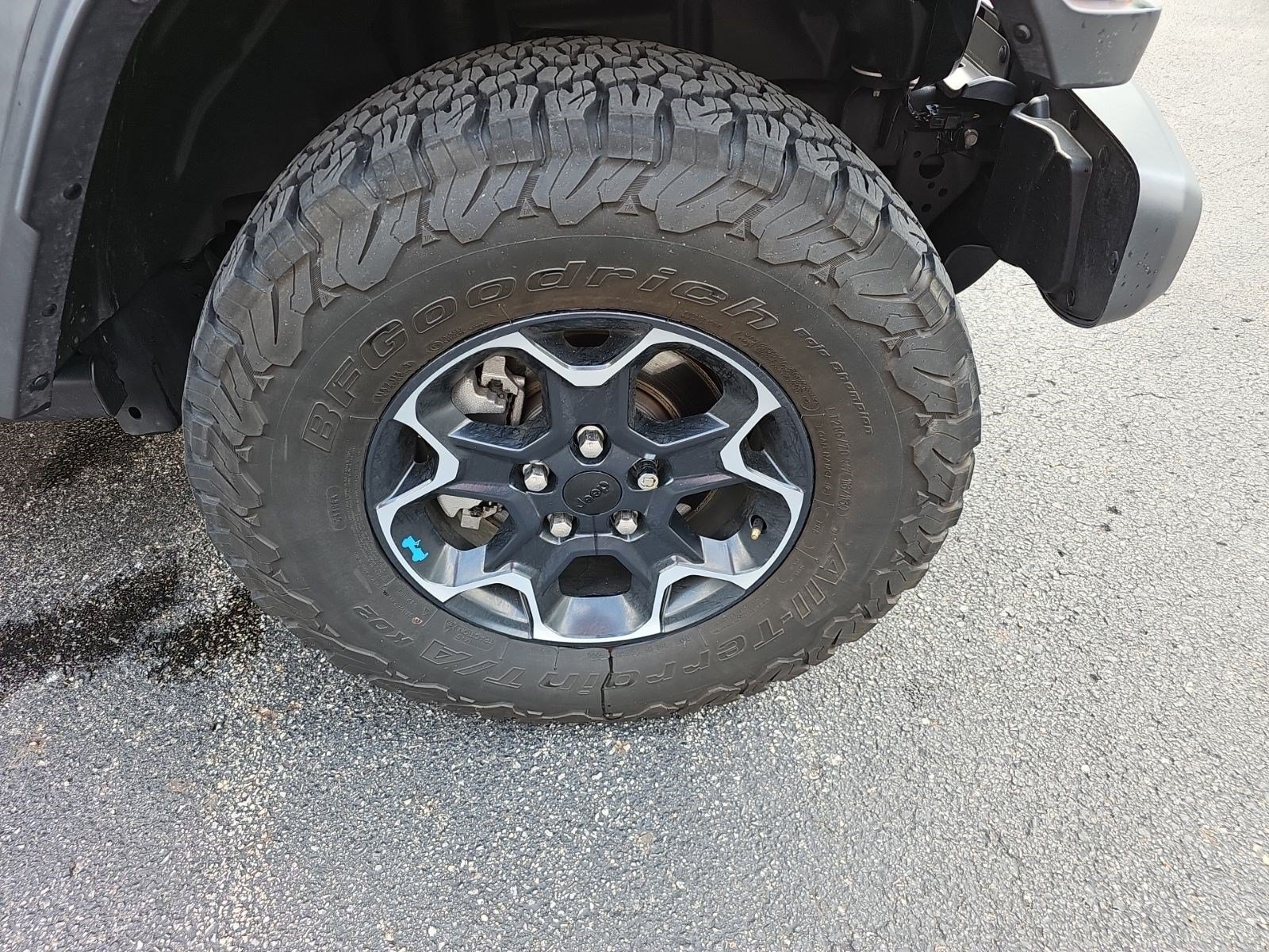 Certified Used 2023 Black Clearcoat Jeep Willys 4xe image 9