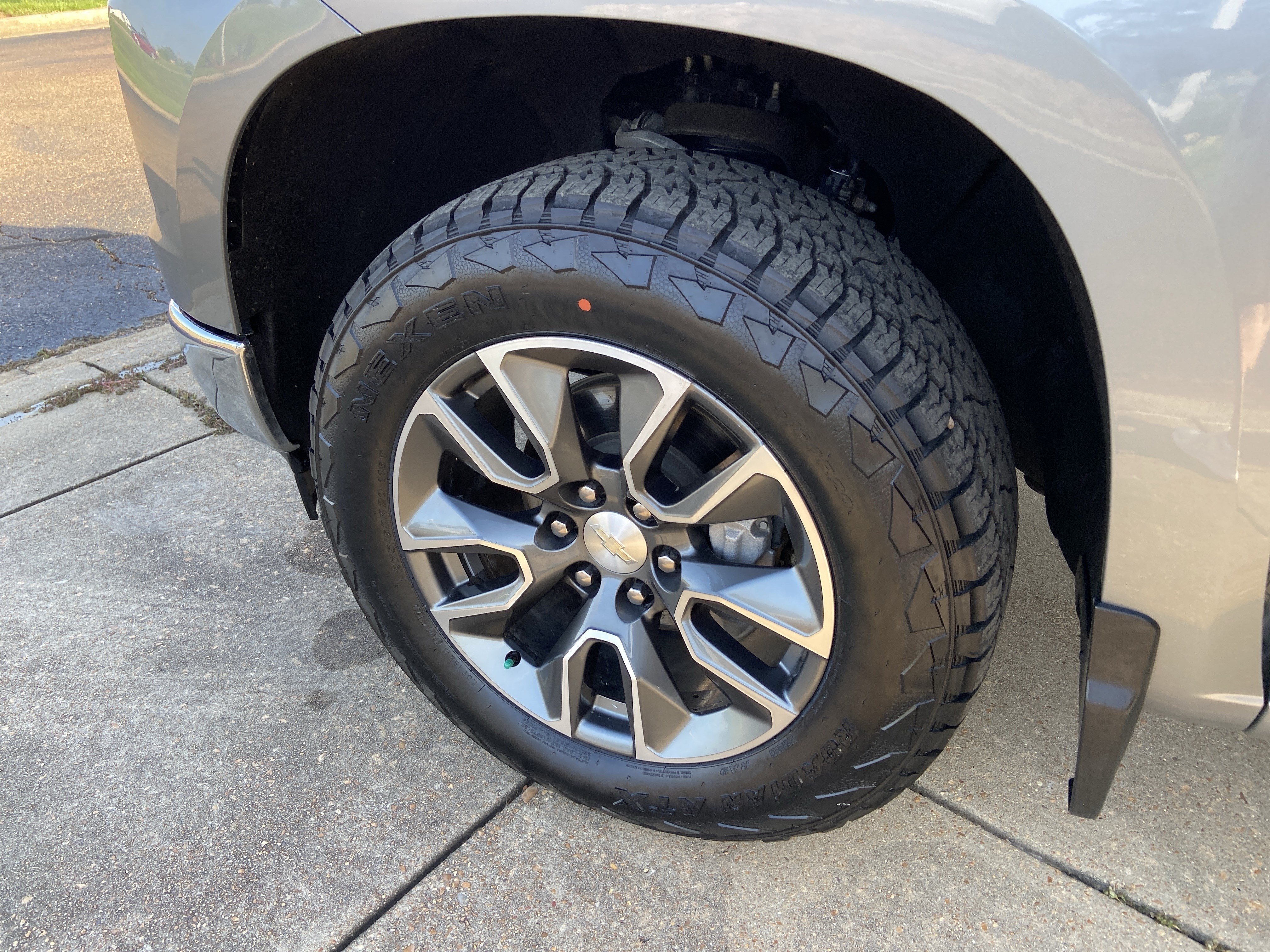 Used 2023 Sterling Gray Metallic Chevrolet LT image 25