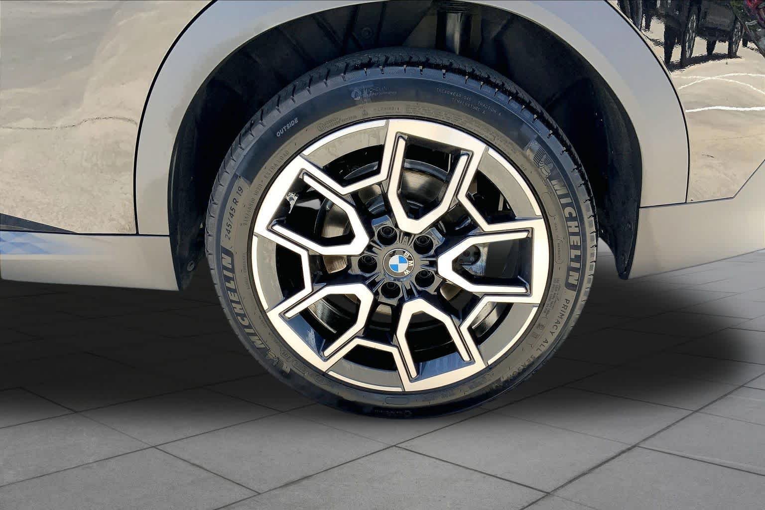 Used 2026 Alpine White BMW xDrive28i image 11