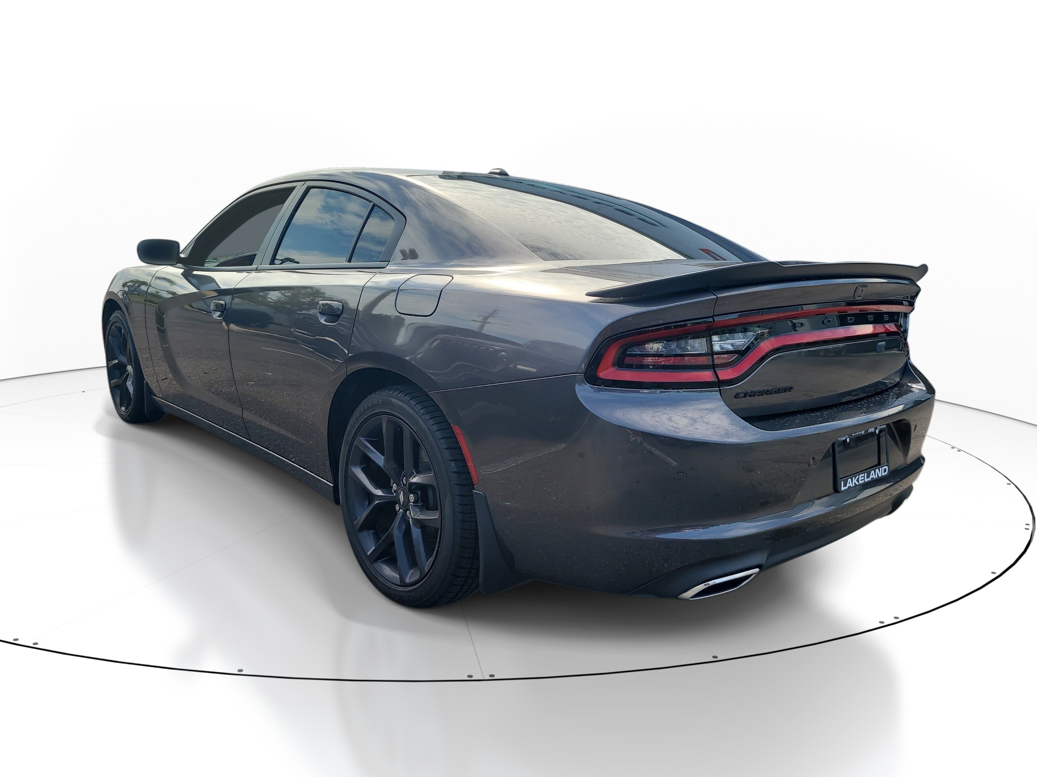 Used 2022 Granite Pearlcoat Dodge SXT image 6