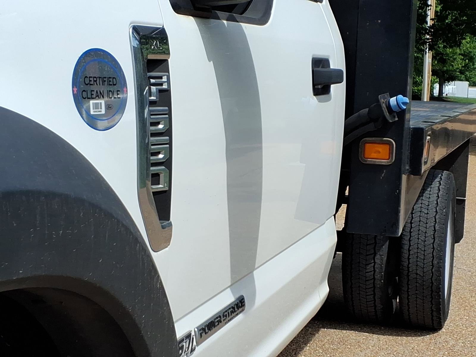 Used 2019 Oxford White Ford XL image 30