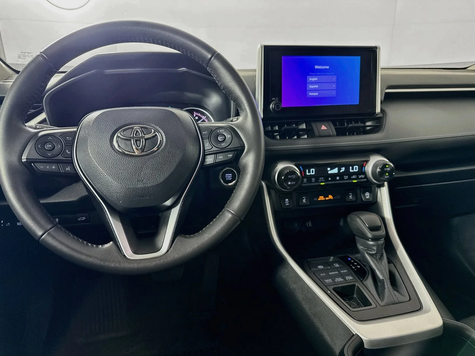 Certified Used 2024  Toyota XLE image 22
