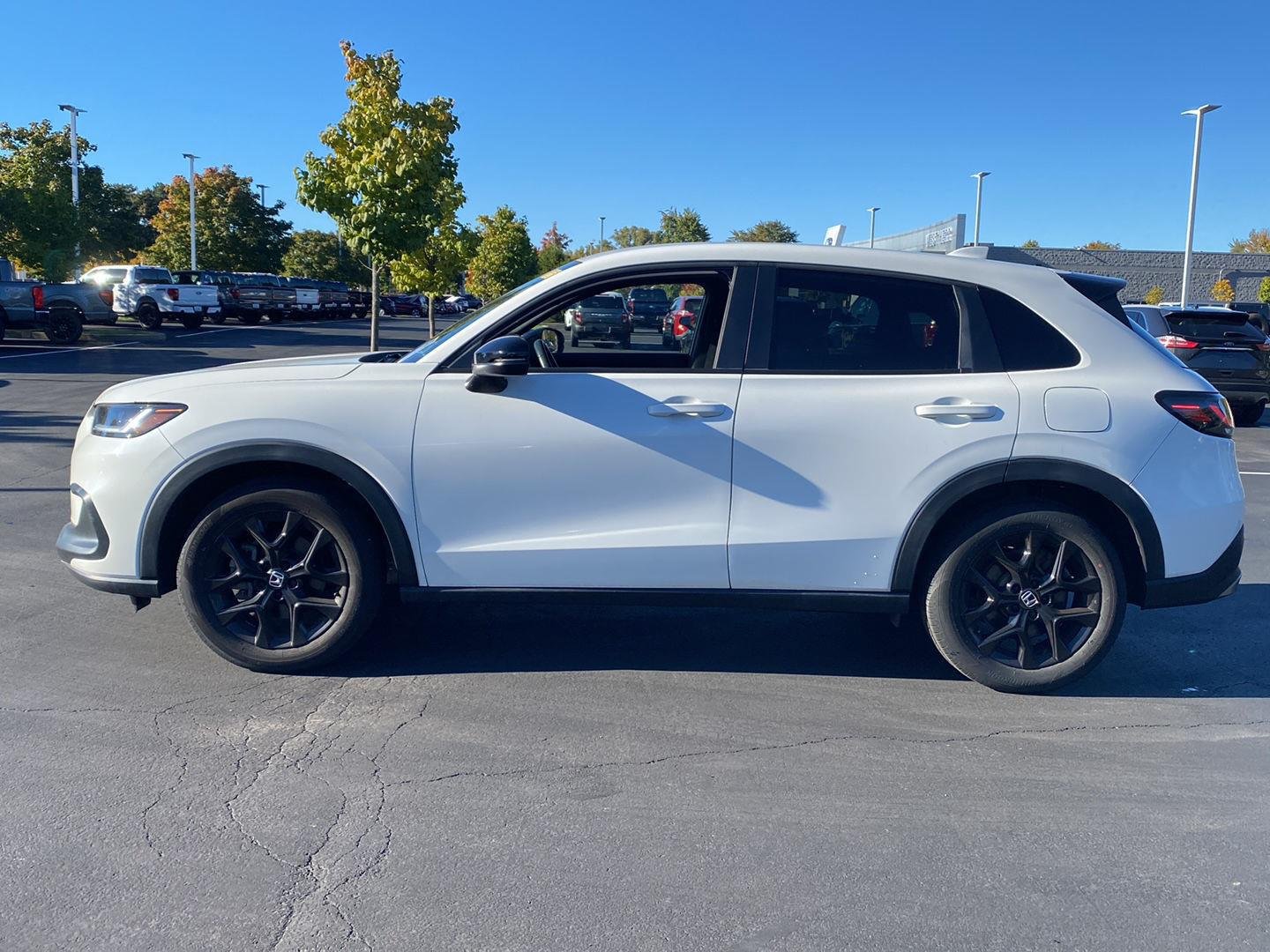 Used 2024 Platinum White Pearl Honda Sport image 7