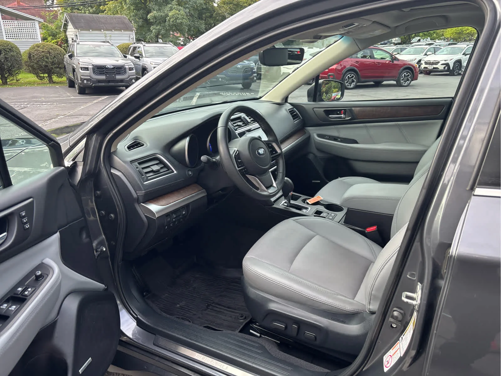 Used 2018 Magnetite Gray Metallic Subaru Limited image 27