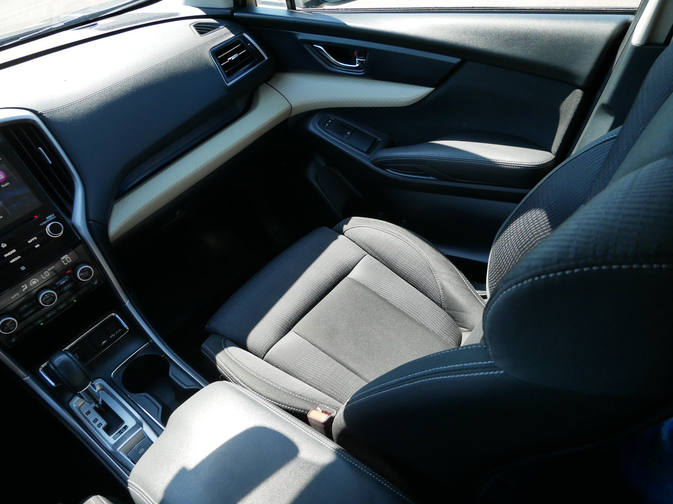 Used 2020 Magnetite Gray Metallic Subaru Premium image 11