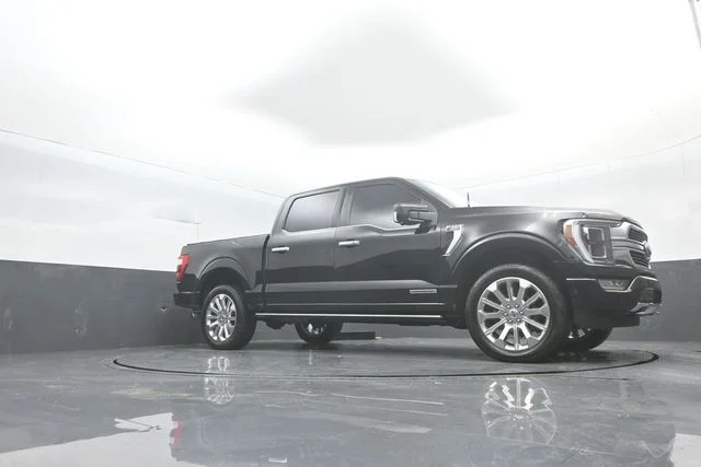 Used 2021 Black Metallic Ford Limited image 34