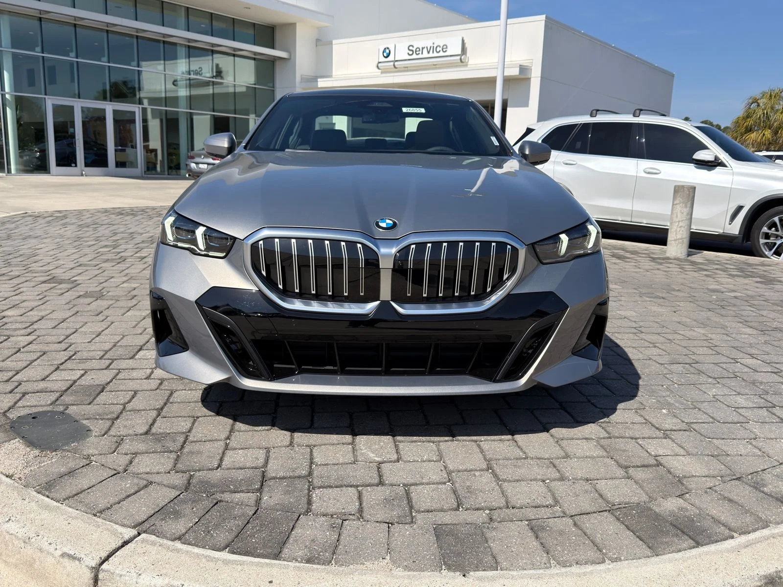 New 2026 Oxide Grey Metallic BMW 530i xDrive image 6
