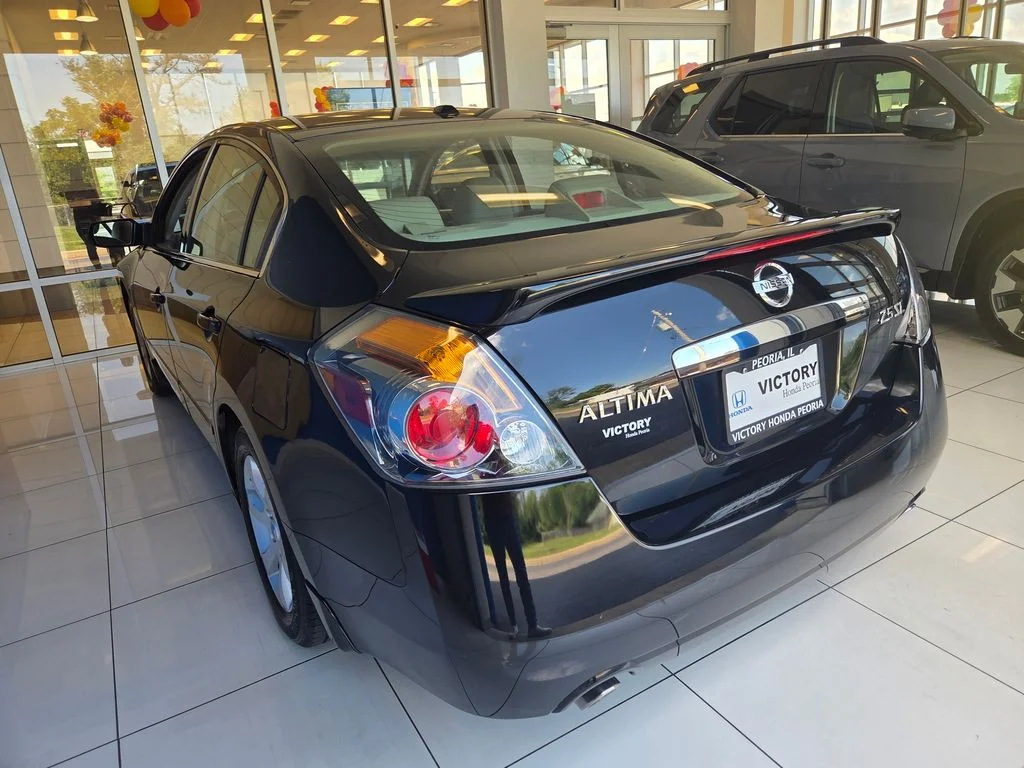 Used 2009 Super Black Nissan 2.5 SL image 8