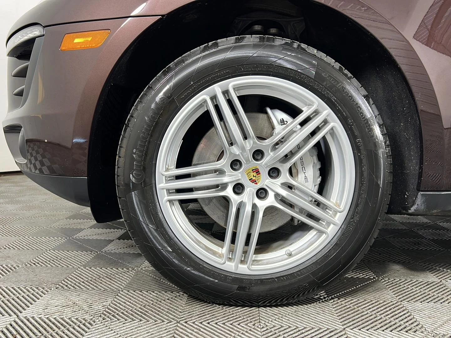 Used 2016  Porsche S image 24