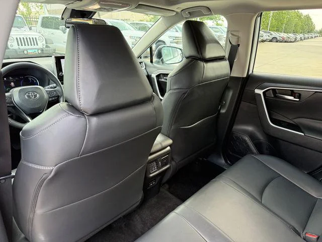 Certified Used 2024 WIND CHILL PEARL Toyota Hybrid XLE Premium image 22