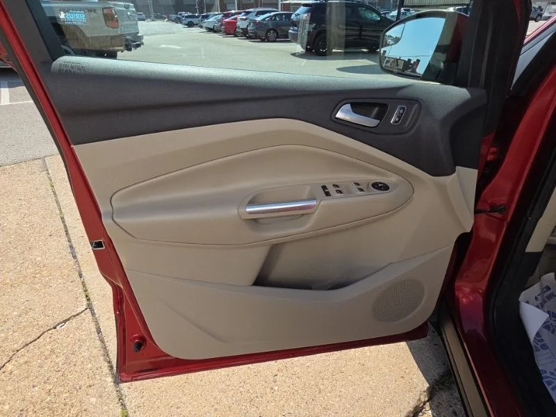 Used 2014 Red Ford SE image 21