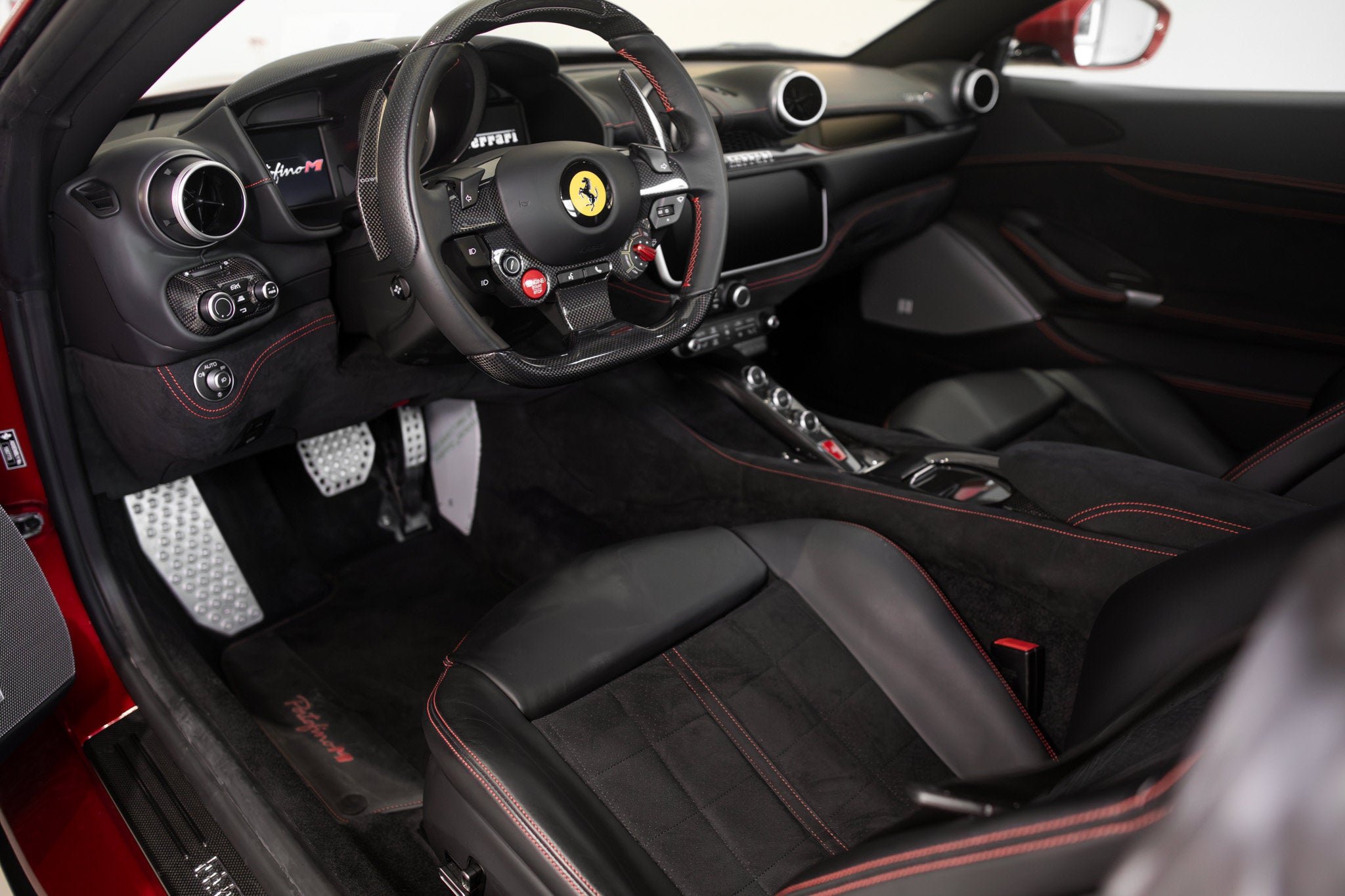 Used 2022 Rosso Portofino Ferrari Convertible image 12