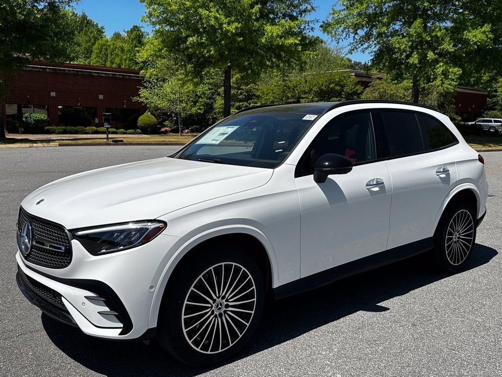 New 2026 Polar White Mercedes-Benz GLC 300 image 4