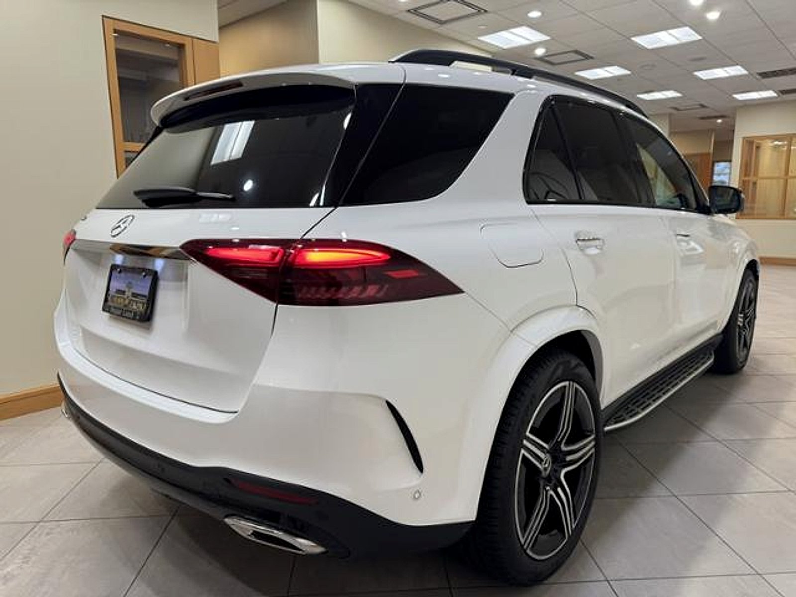 Certified Used 2026 Polar White Mercedes-Benz  image 5