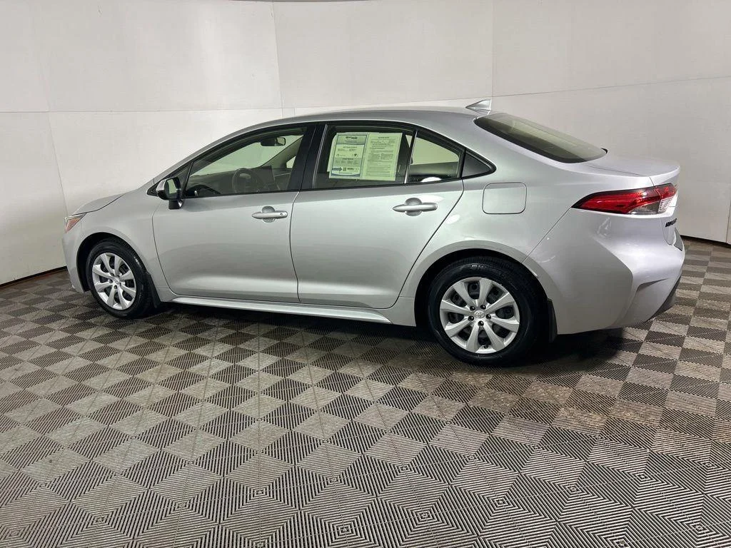 Used 2023 Classic Silver Metallic Toyota LE image 9
