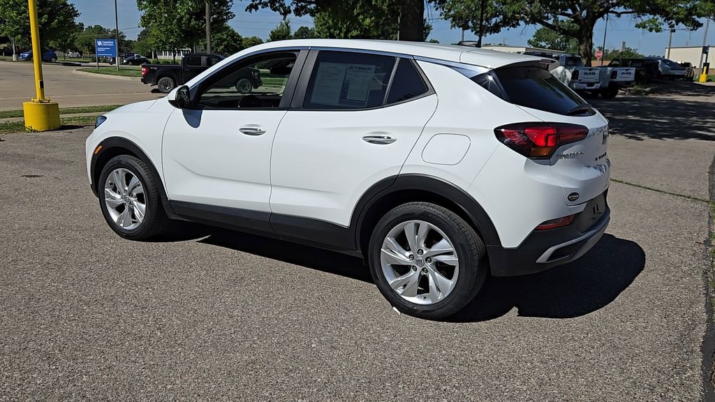 Used 2024 Summit White Buick Preferred image 30