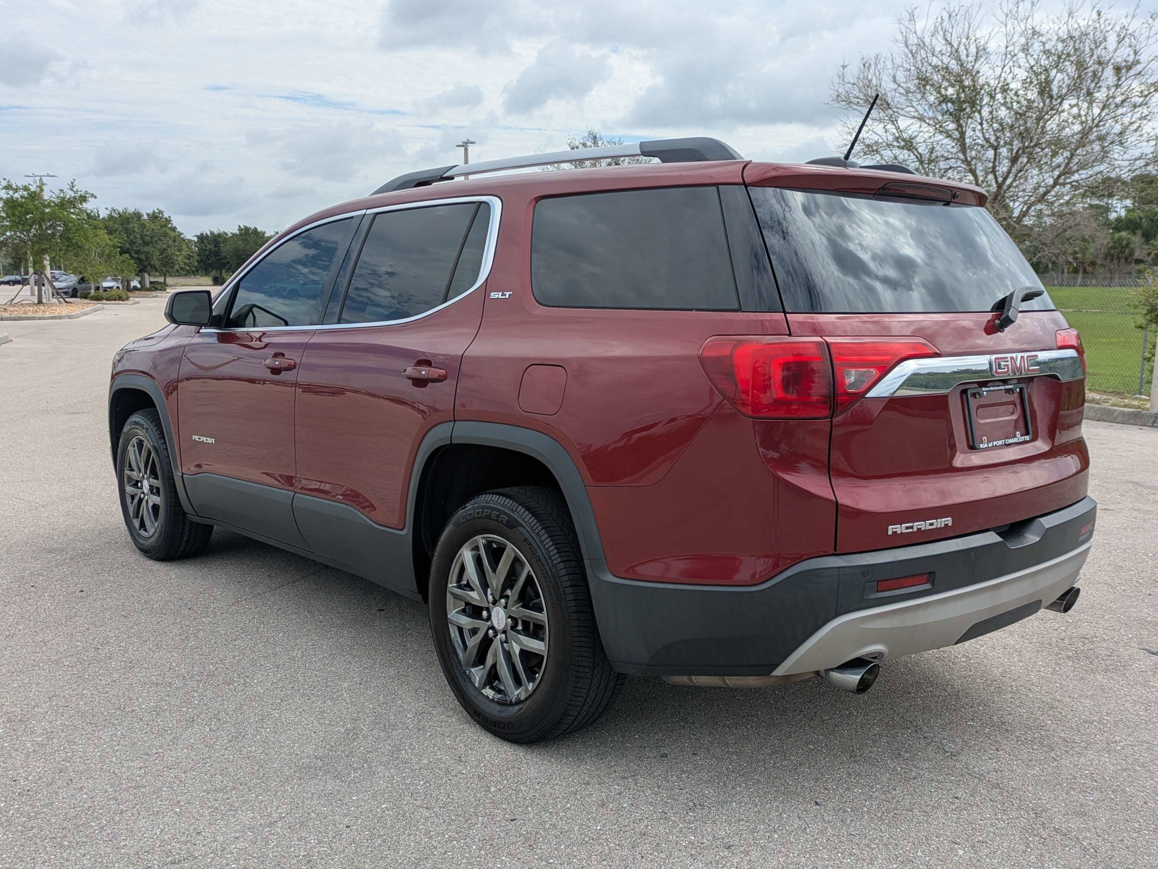 Used 2018 Crimson Red Tintcoat GMC SLT image 7