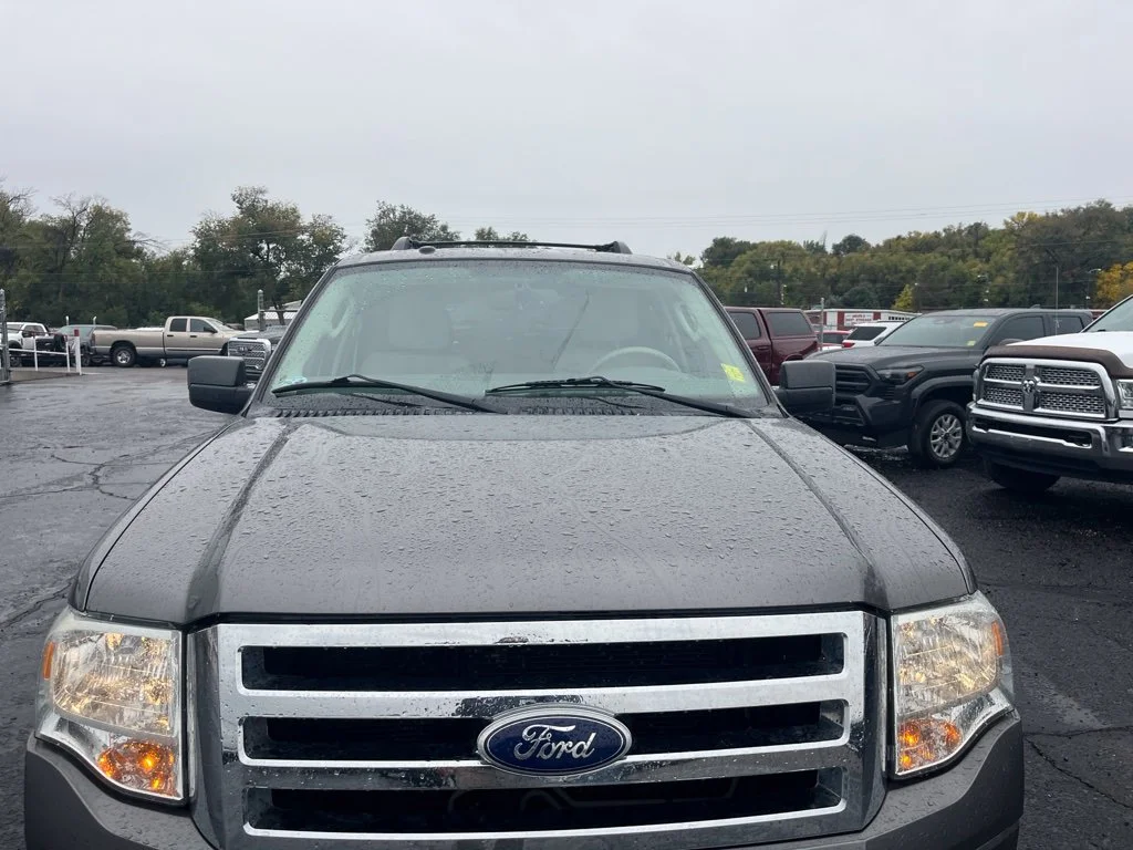 Used 2011 Ford Expedition XLT with VIN 1FMJU1J59BEF44765 for sale in Delta, CO