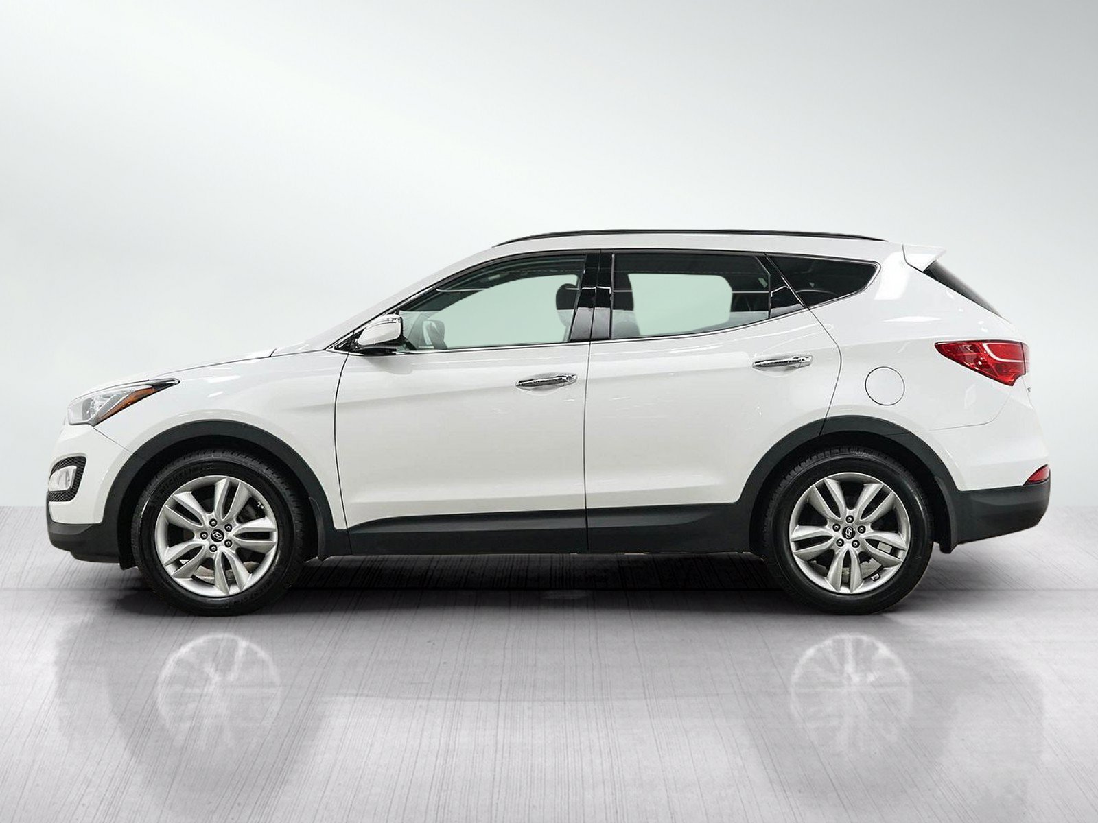 Used 2015 Hyundai Santa Fe Sport 2.0T with VIN 5XYZWDLA7FG235581 for sale in South Saint Paul, Minnesota