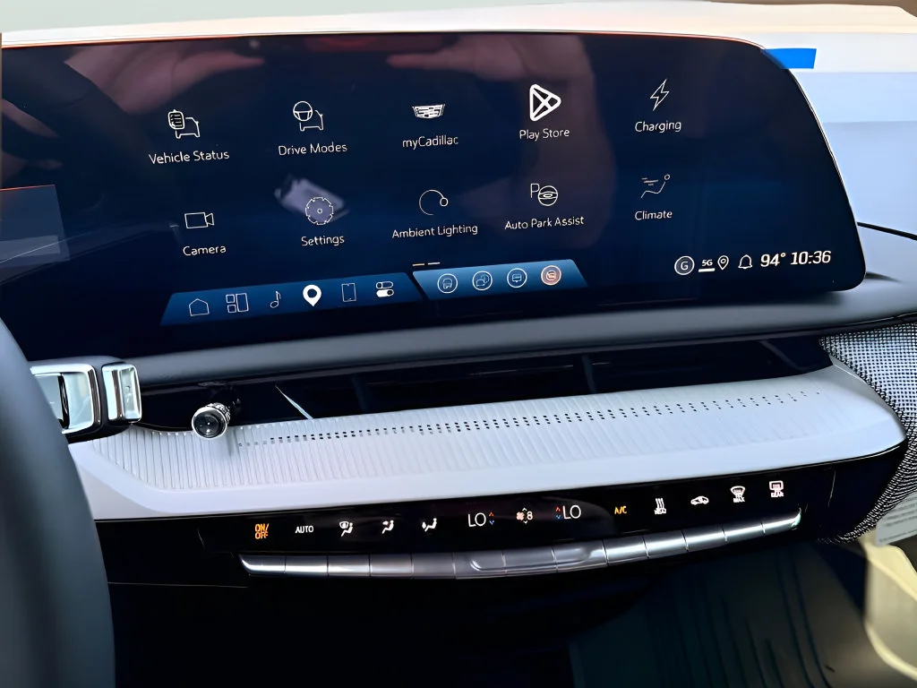 2027 Cadillac OPTIQ Sport - Photo 12
