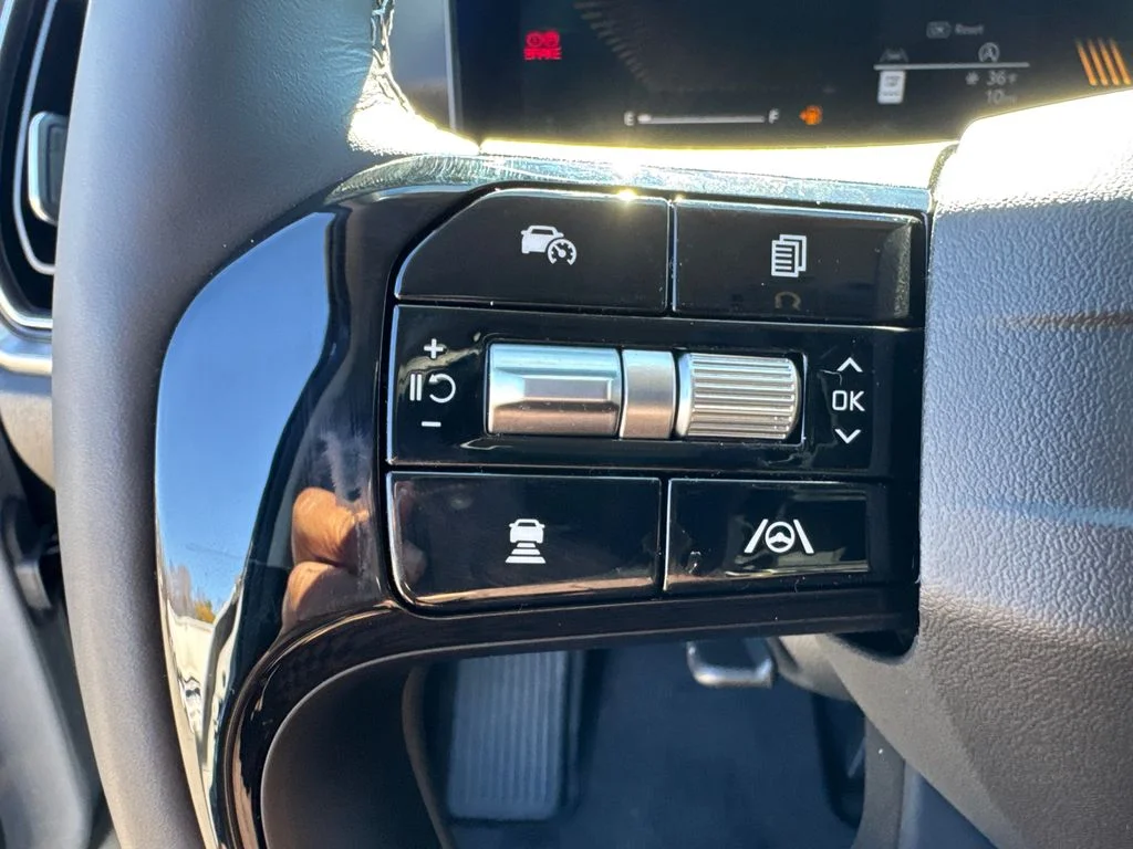 New 2026 Gray Kia S image 25