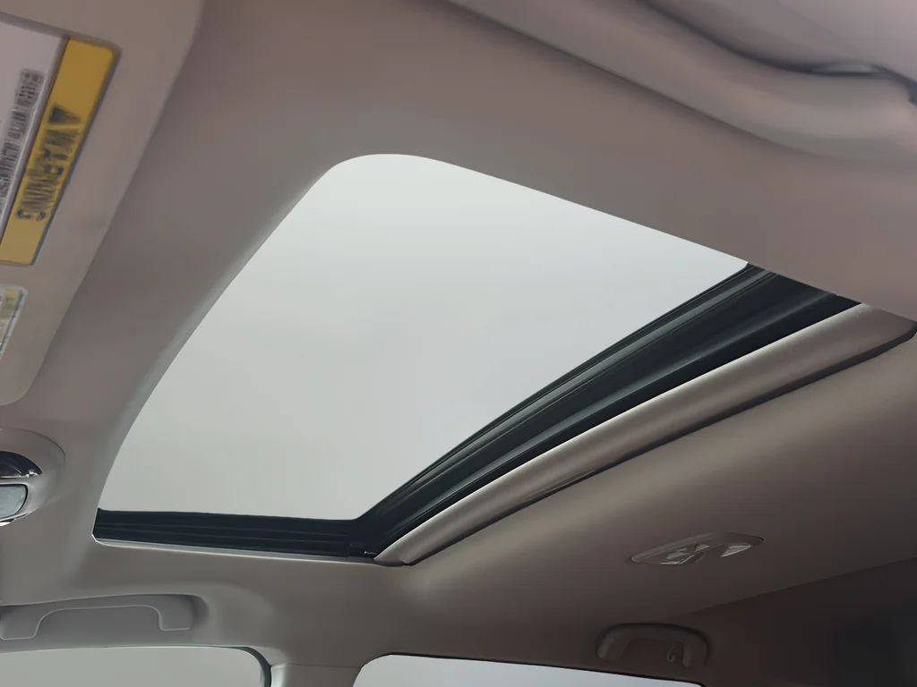 Used 2023 White Subaru Touring image 19