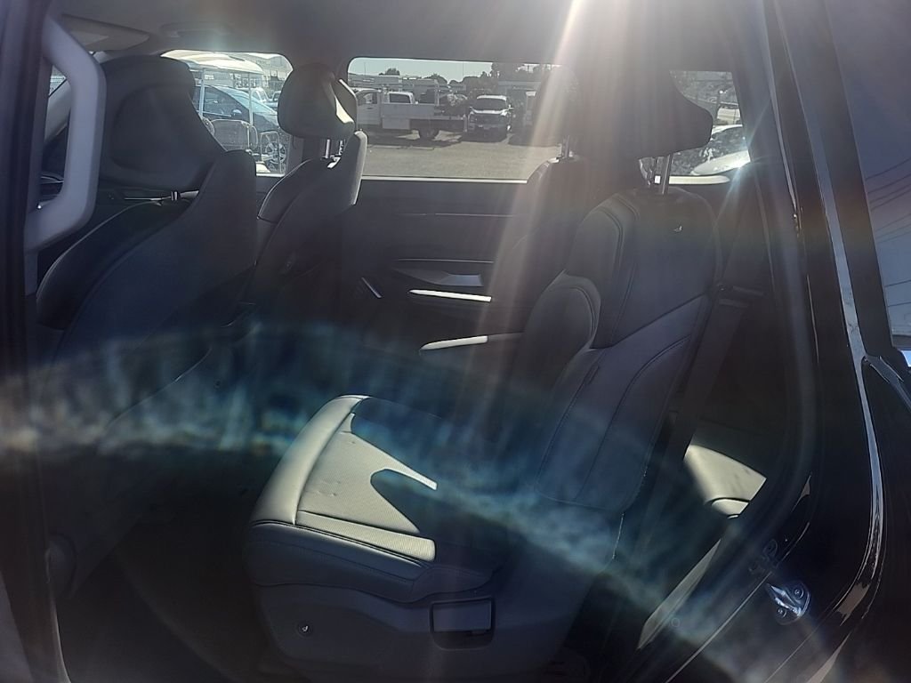 Certified Used 2024 Black Kia Light Long Range image 20