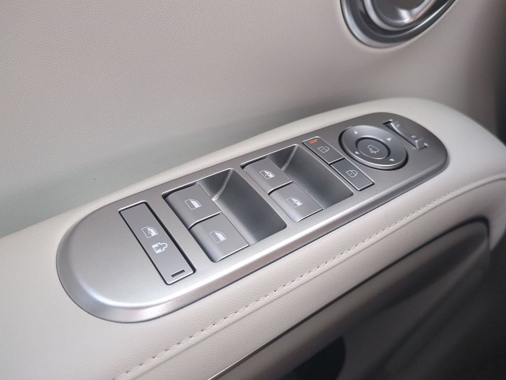 Used 2026 Blue Hyundai Blue SEL Premium image 33