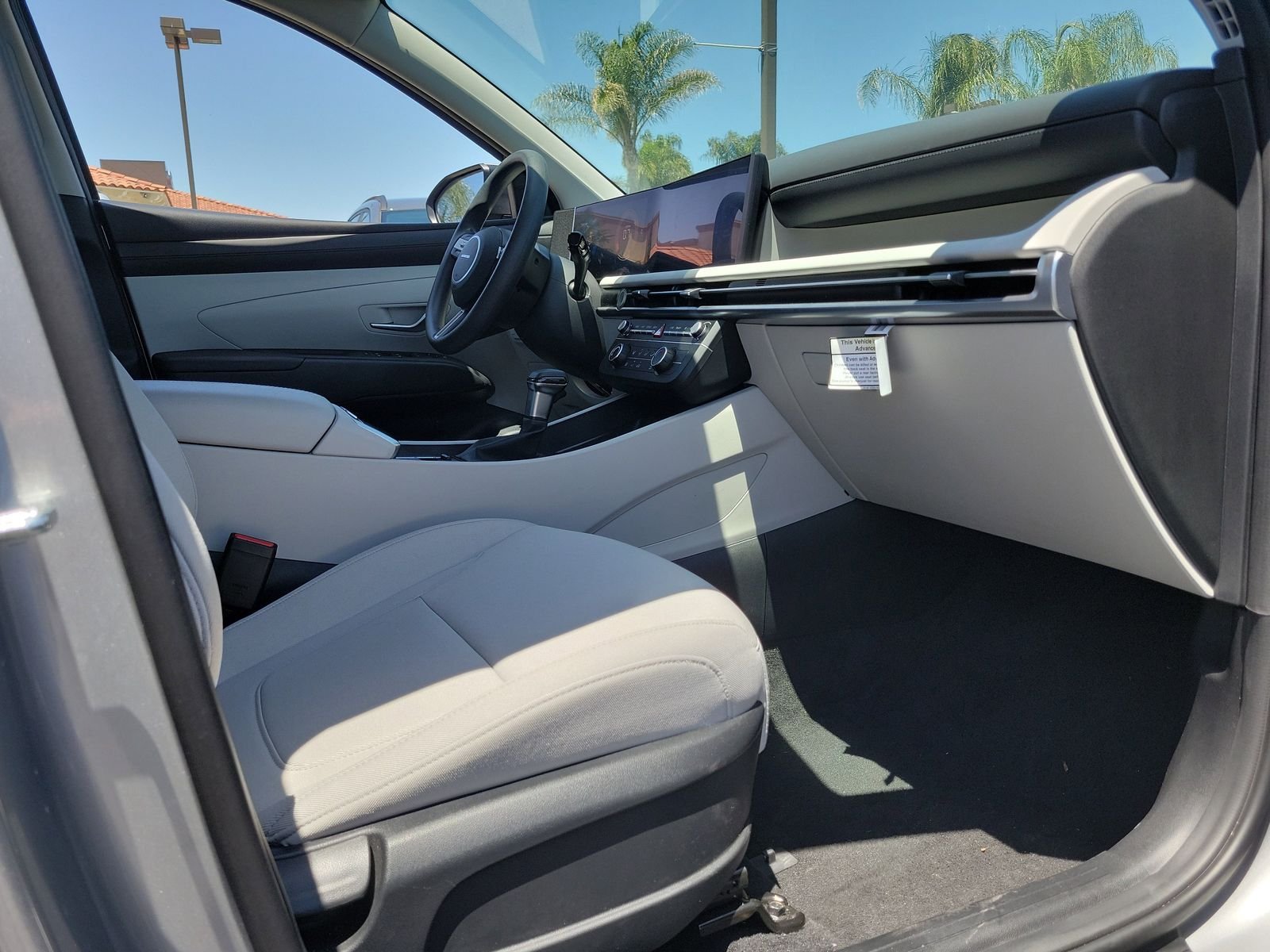 Used 2025 Silver Hyundai SE image 22