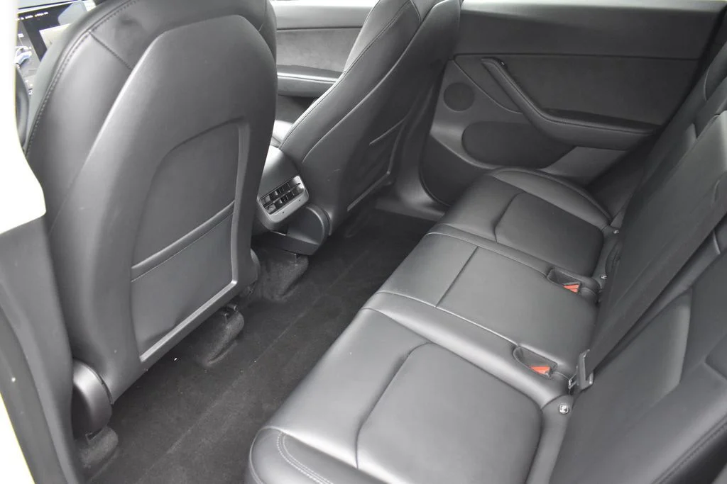 Used 2022 White Tesla Long Range image 18